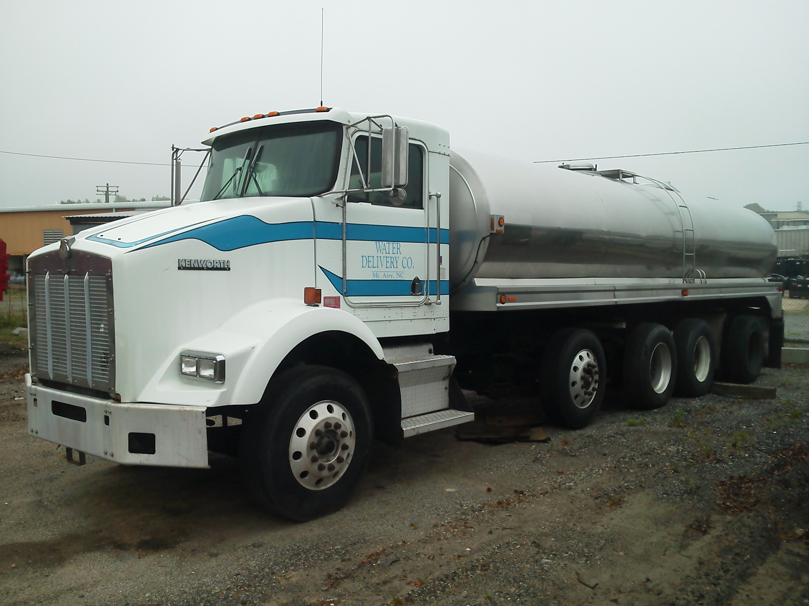 Used approximately 5000 gallon stainless steel horizontal dairy tank