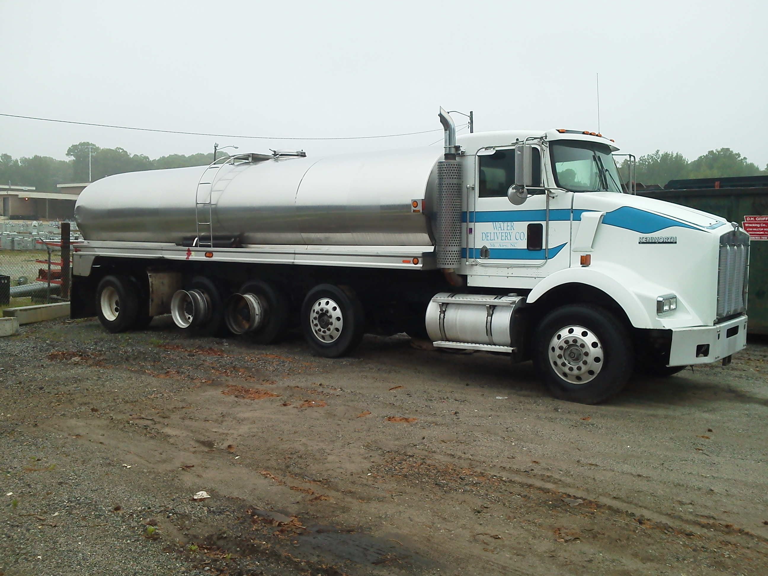 Used approximately 5000 gallon stainless steel horizontal dairy tank