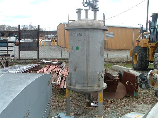 Used Industrial Alloy Fabricators approx 130 gallon 304 S/S tank(SOLD)
