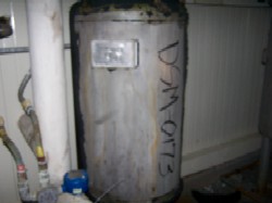Used Evans & Sons approx 75 gallon vertical T-316L S/S vacuum tank