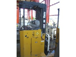 Forklift: 3200
