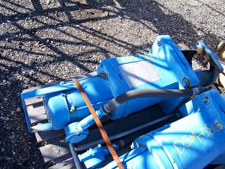 Used lightnin Model XLC-100D top entry agitator drive