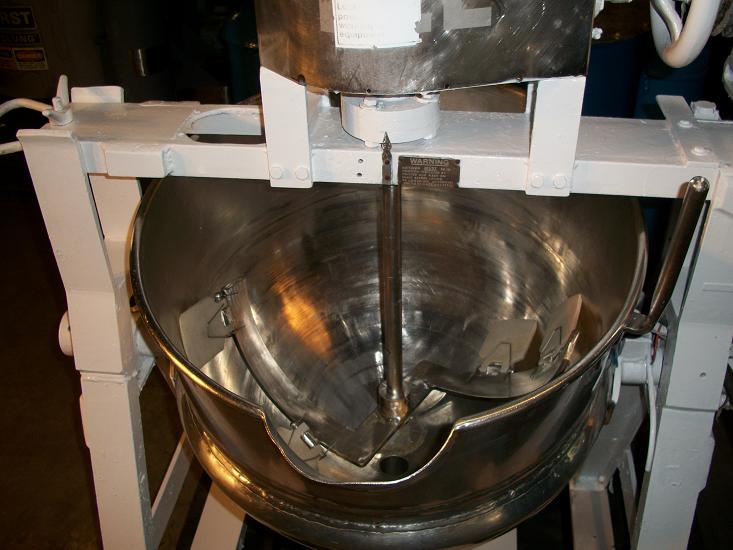 Used  Lee approximately 30 gallon T-304 stainless steel jacketed kettle