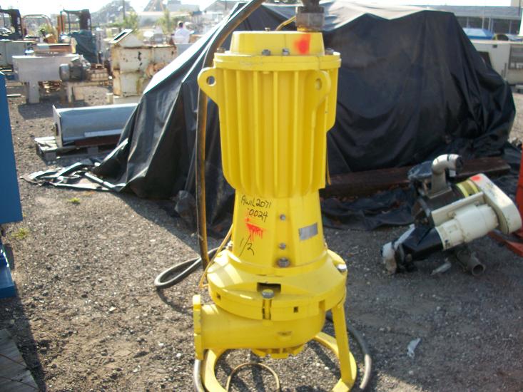Used Hazleton submersible slurry pump.  Size 6-12 SNR-H