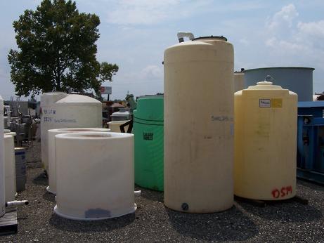 Used Poly Processing approximately 800 gallon vertical Poly tank