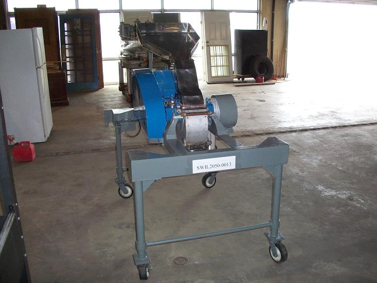 Used Trade Mark Hosokawa Iron Works Ltd. S/S portable hammer mill