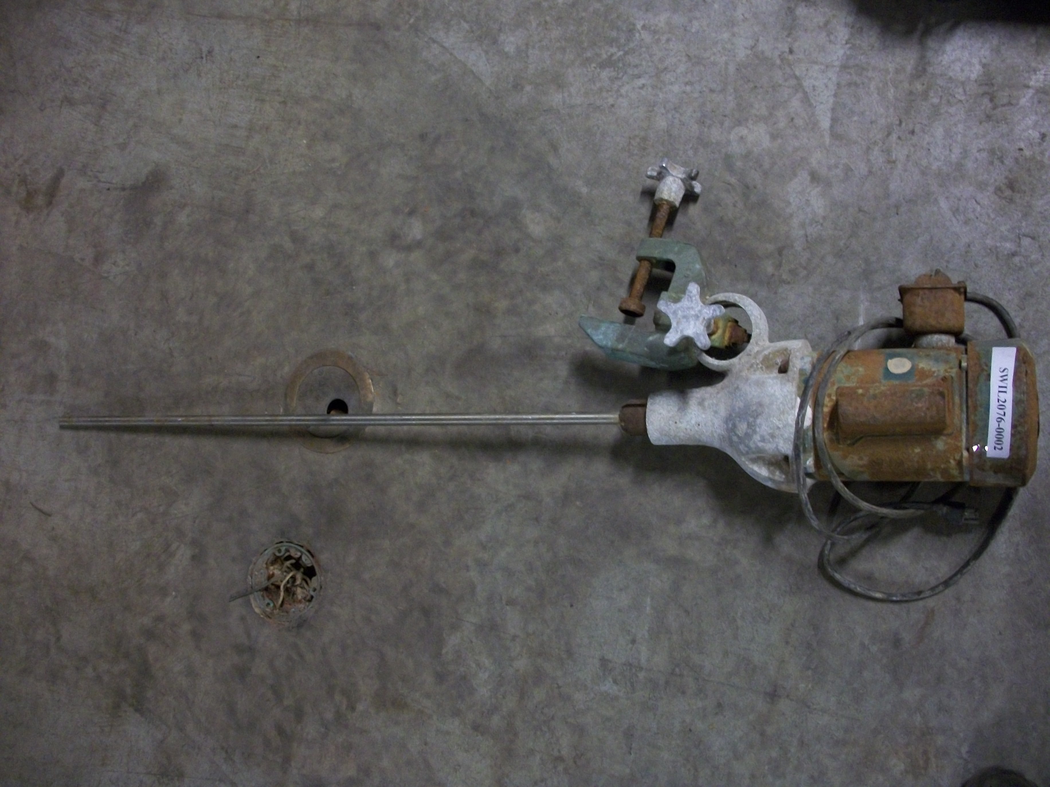Used Mixmor Model D-13 clamp style agitator