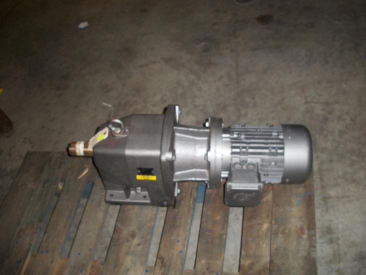Unused Nord unicase gear reducer. Type SK42-180TC1-100L/40 CUS.