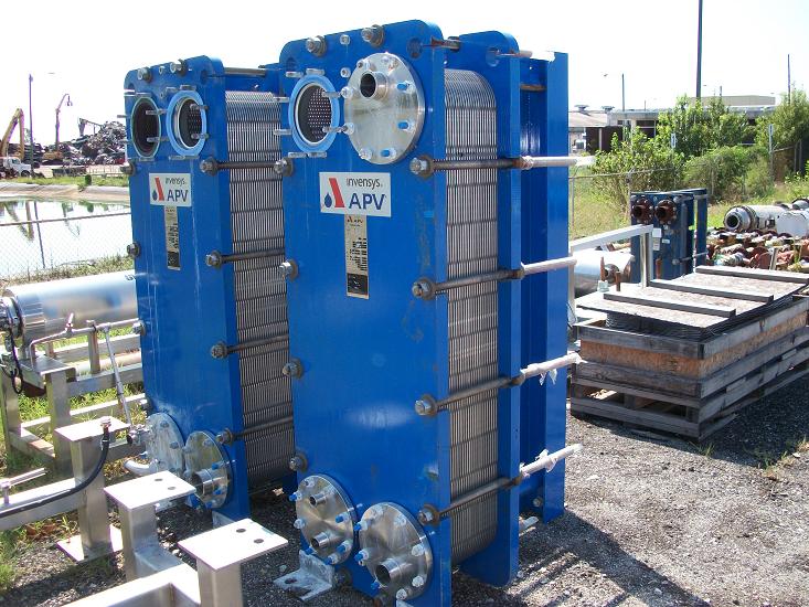 Used APV Paraflow  278 sq. ft. 316 stainless steel plate heat exchanger