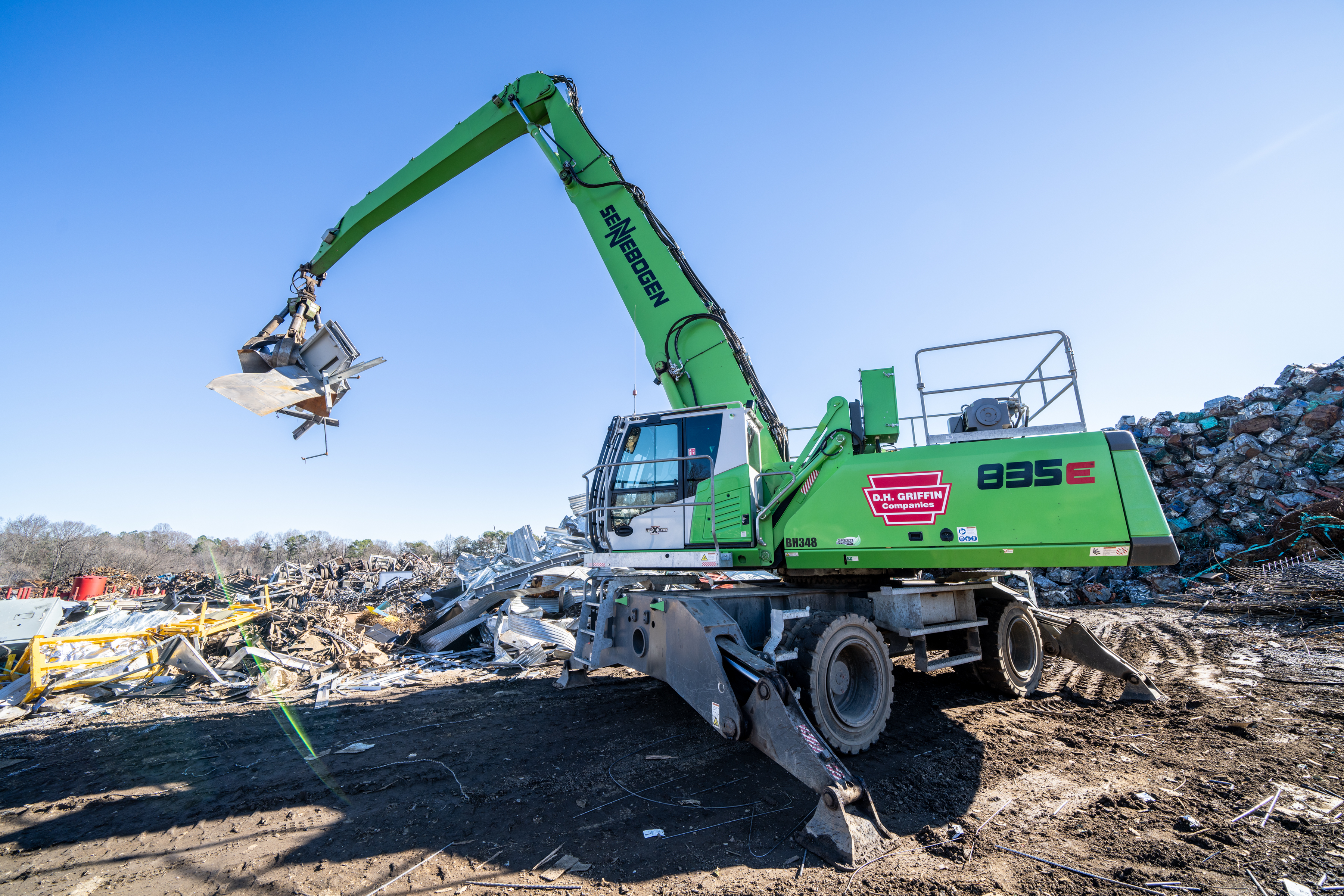 Welder recycling metal